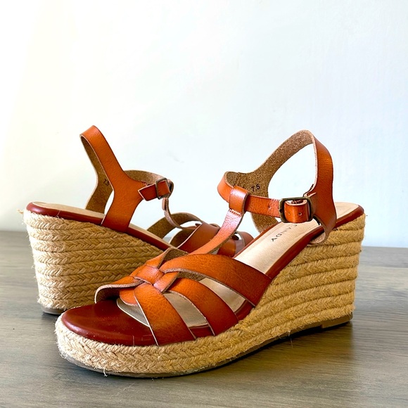 Rock & Candy Shoes - Rock & Candy, Zigi brown leather espadrille wedges size 7.5, excellent condition